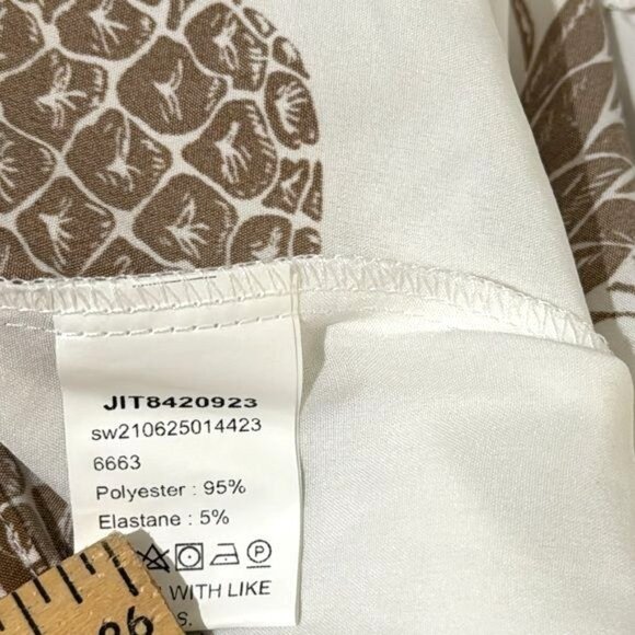 White Pineapple-Print Shein Sleeveless Summer Romper With V-Neck & Adjustable Ti - Picture 4 of 7